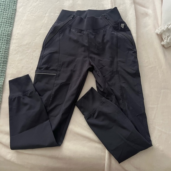 Scrubs Lot/Bundle - Picture 13 of 13